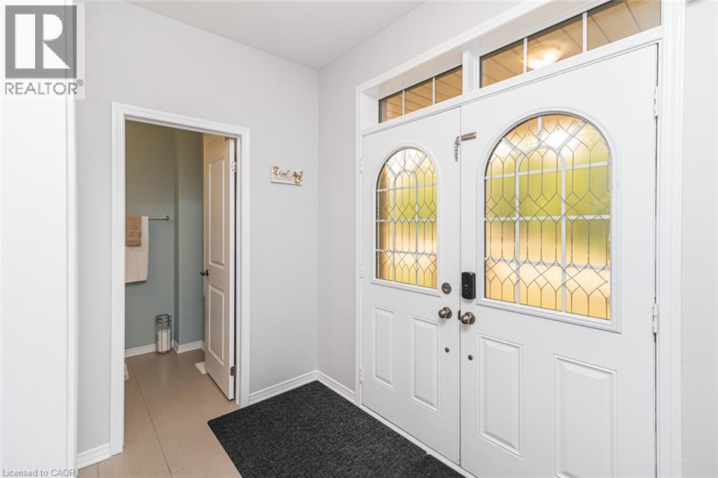 4-bedroom home for sale at 31 LARRY Crescent, Caledonia ON · photo 7 of 50