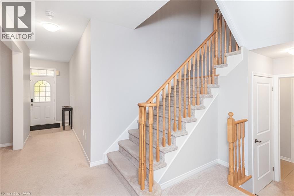 31 LARRY Crescent - 23