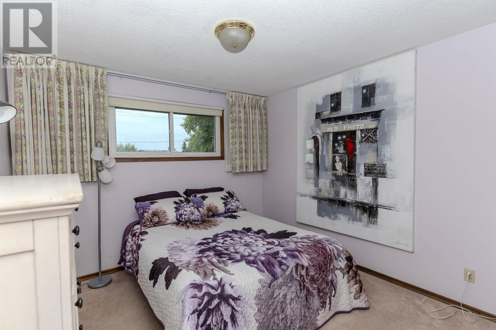 386 Lambton PL - 29