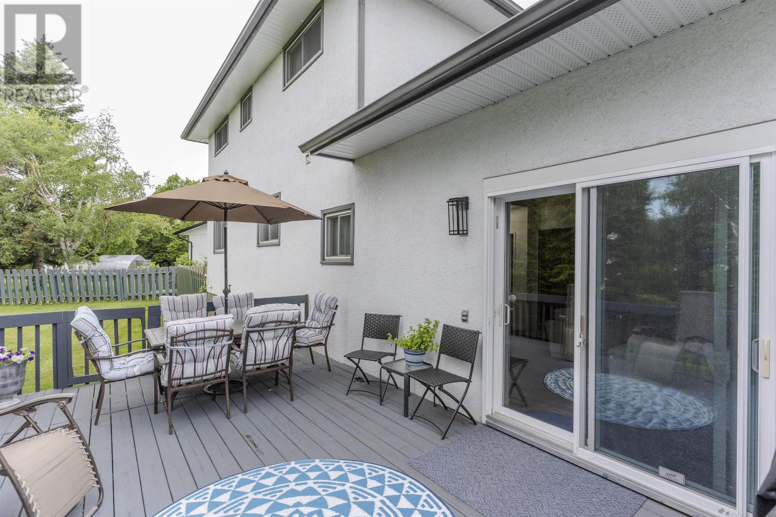 386 Lambton PL - 40