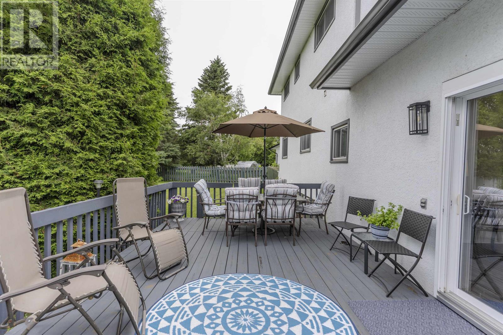 386 Lambton PL - 44