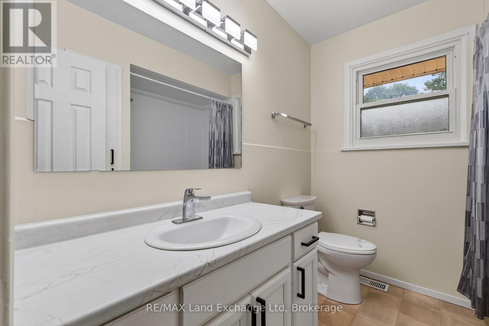 161 CATHERINE STREET - 12
