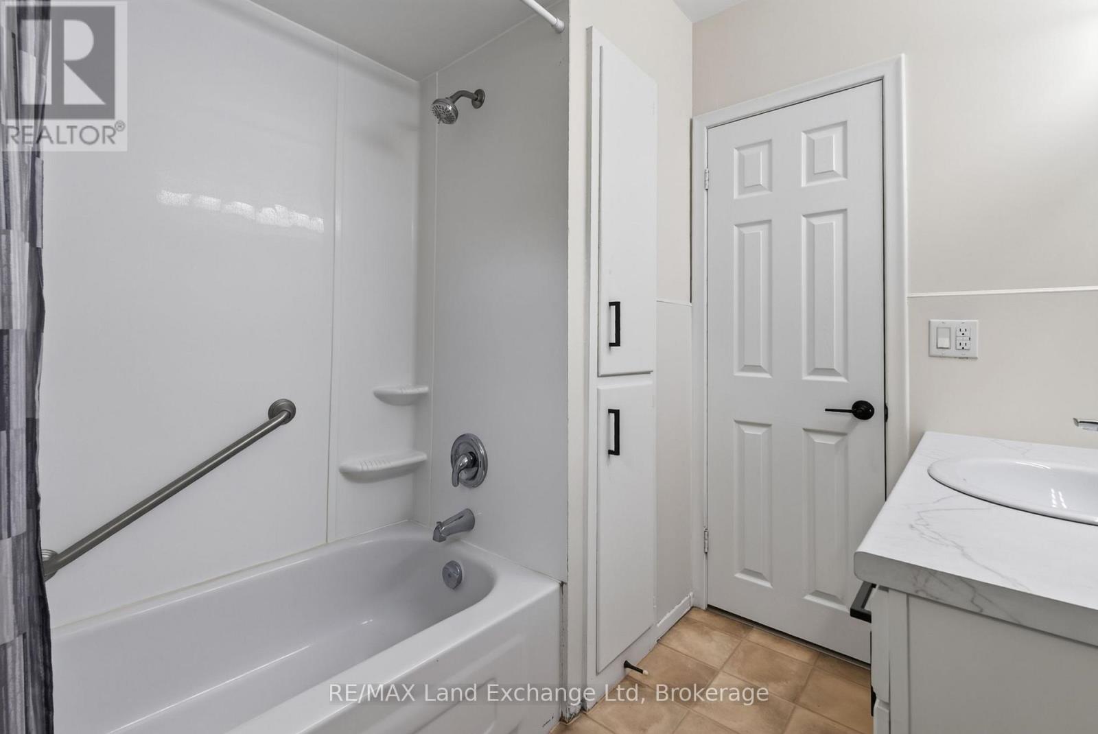 161 CATHERINE STREET - 13