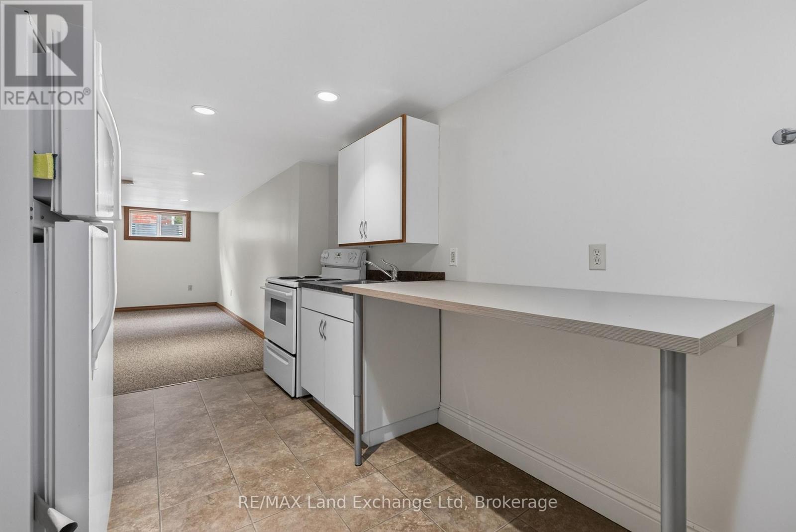 161 CATHERINE STREET - 20