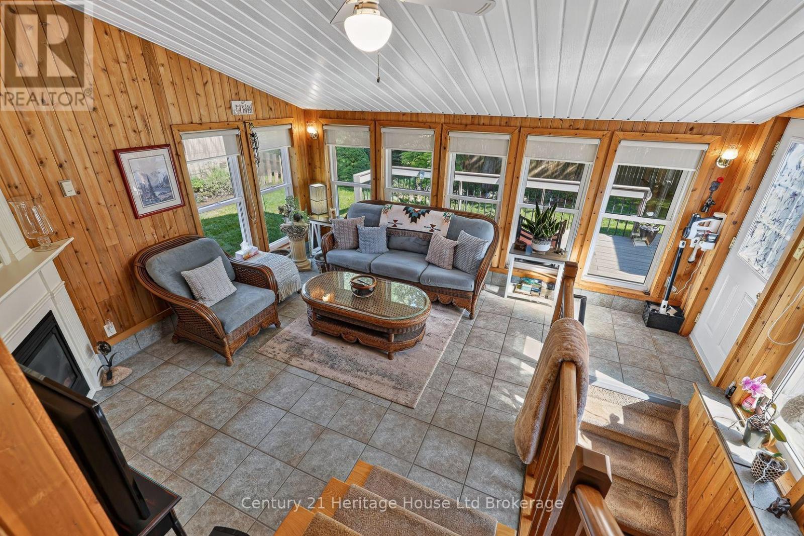 803 GLADSTONE DRIVE - Image 3