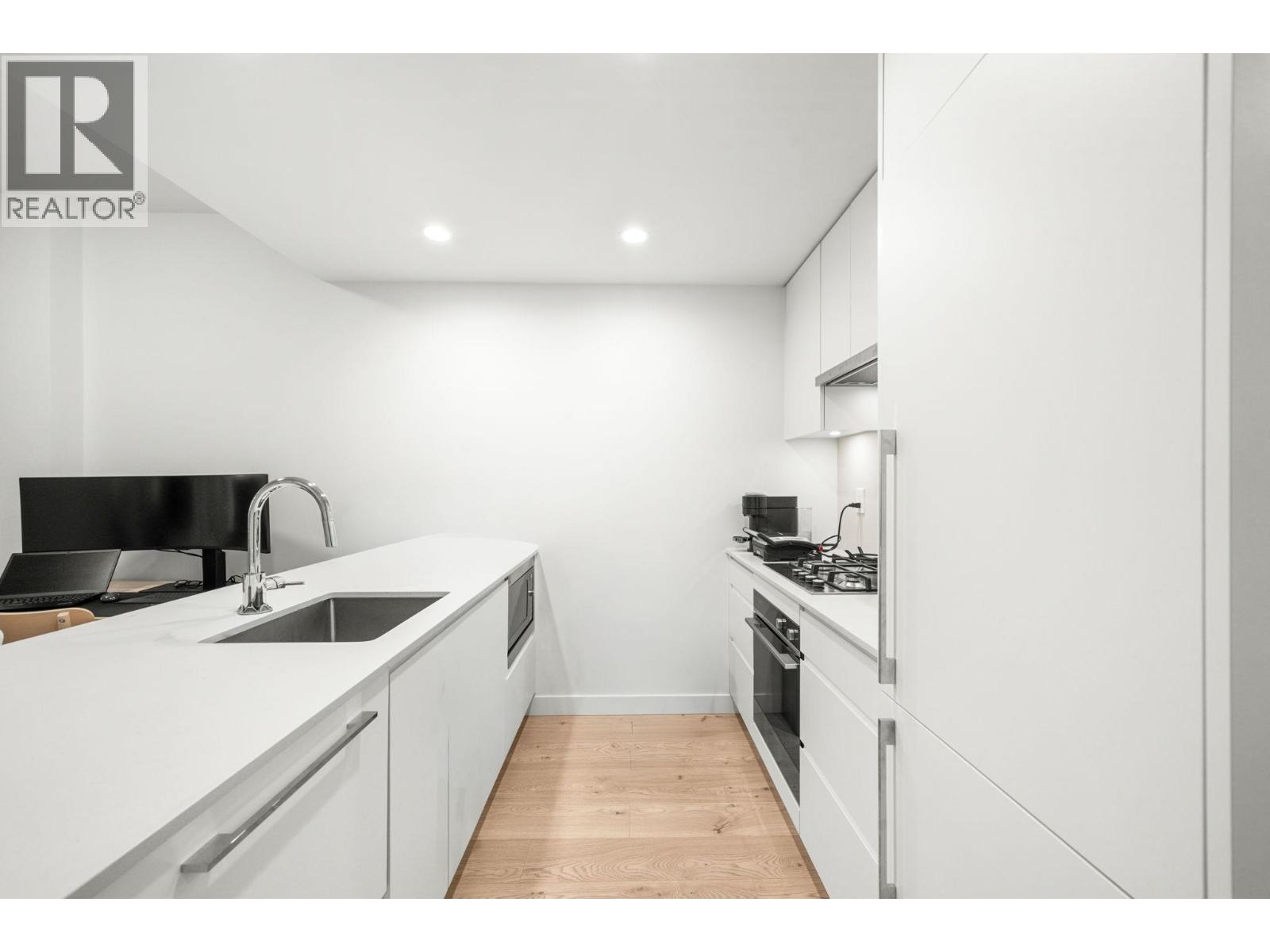 1 Bed, 1 Bath House for Sale in Burnaby – 2607 2181 MADISON AVENUE, Burnaby – MLS# R3147184 - Image 9