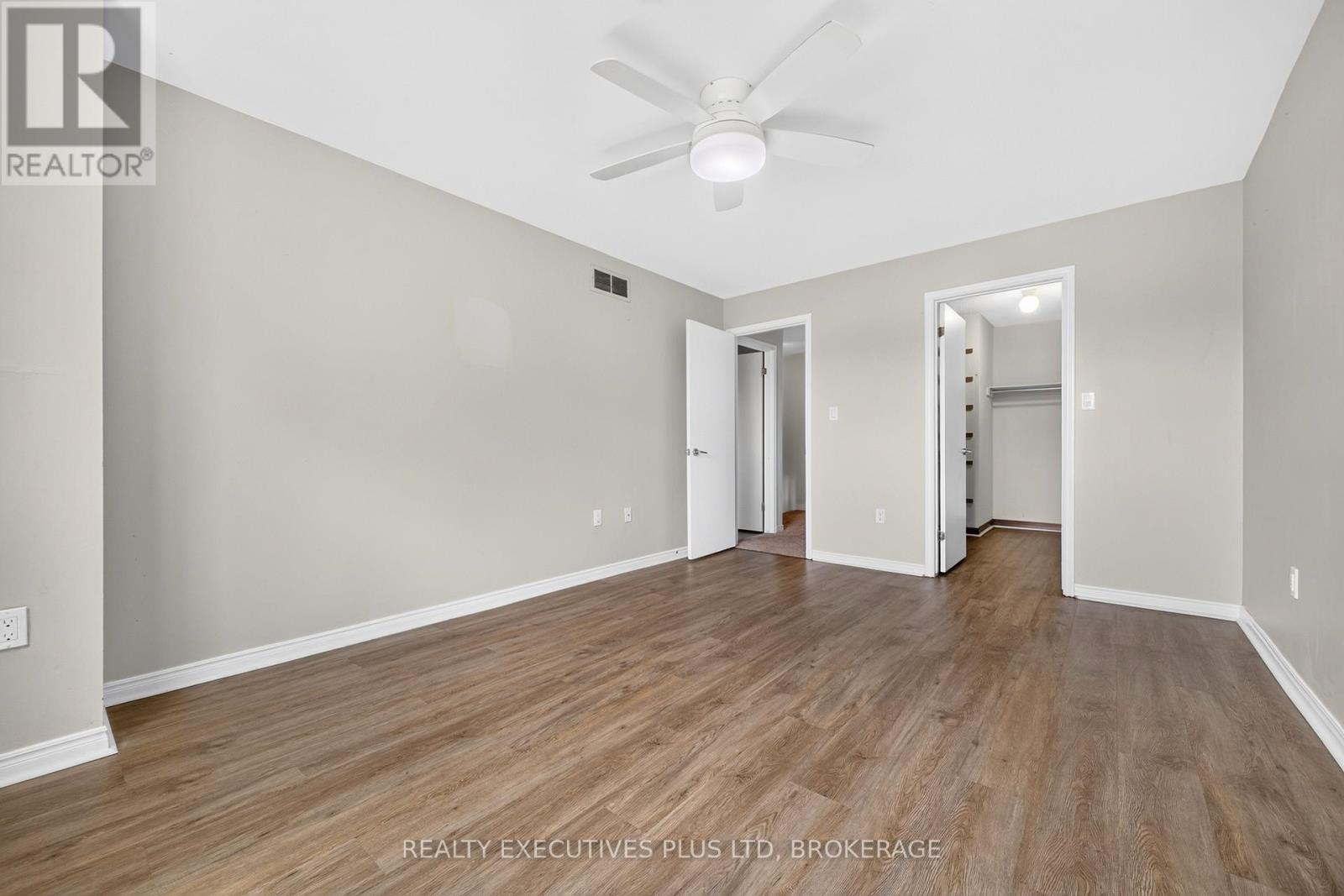 #6 6044 SWAYZE DRIVE - 19