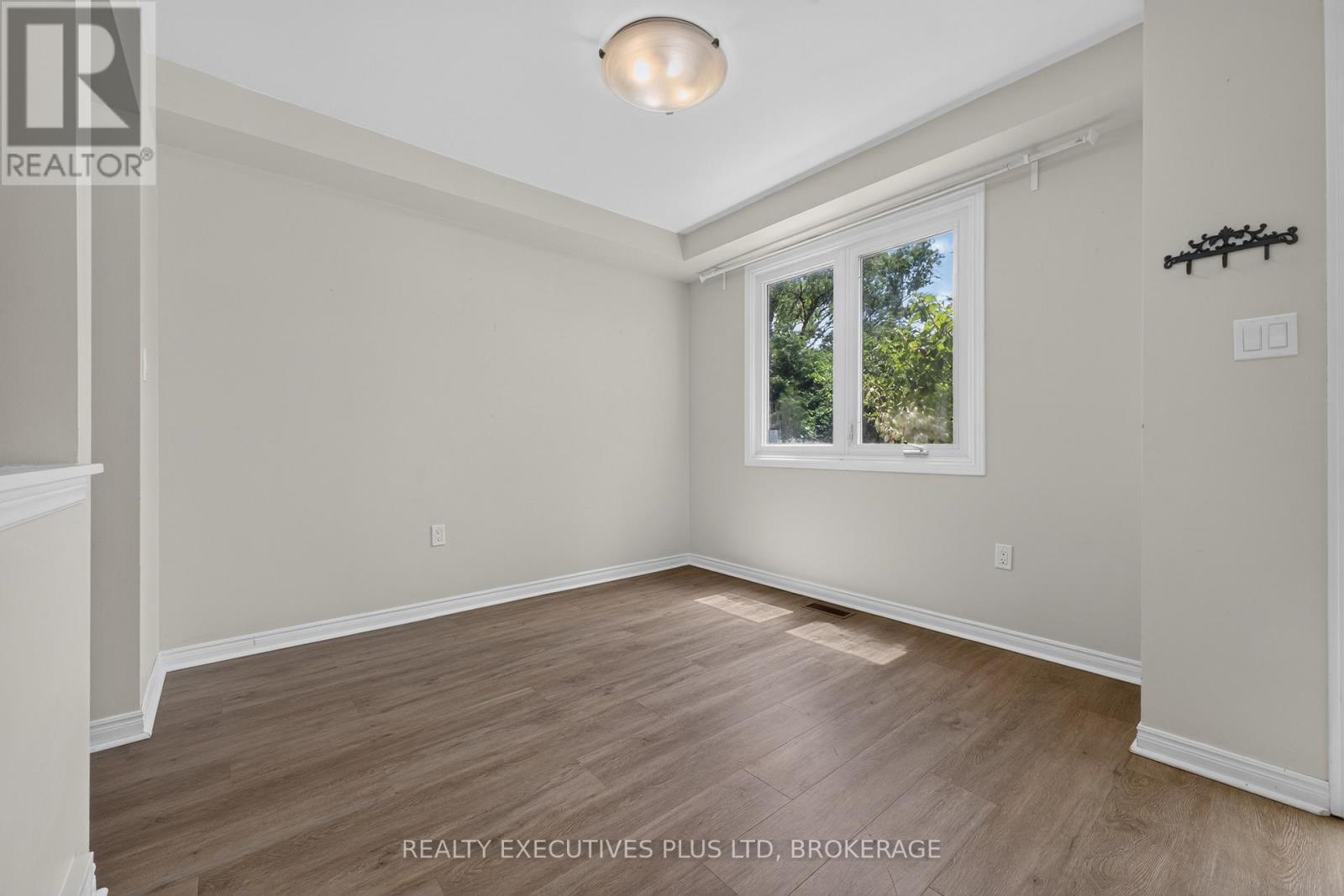 #6 6044 SWAYZE DRIVE - 14