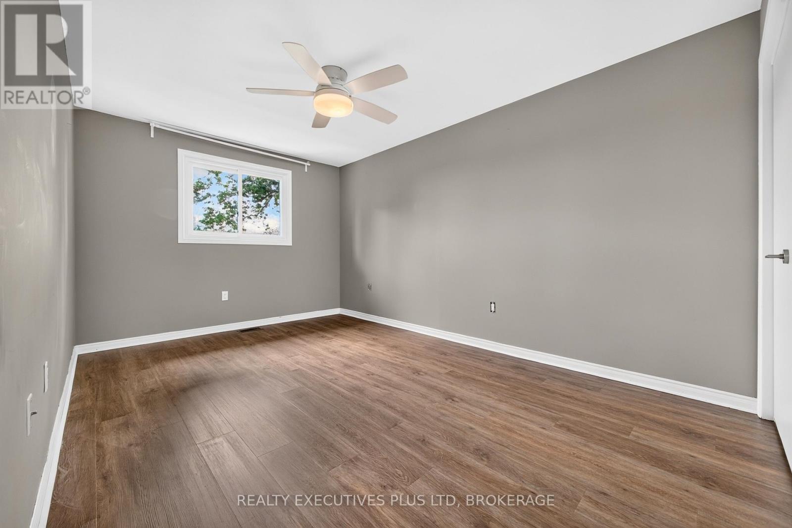 #6 6044 SWAYZE DRIVE - 21