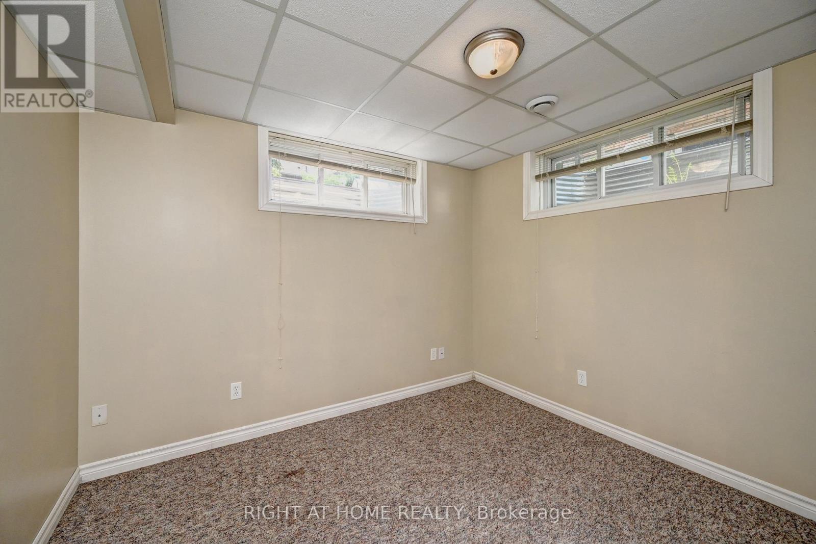 760 PARIS BOULEVARD - Image 45