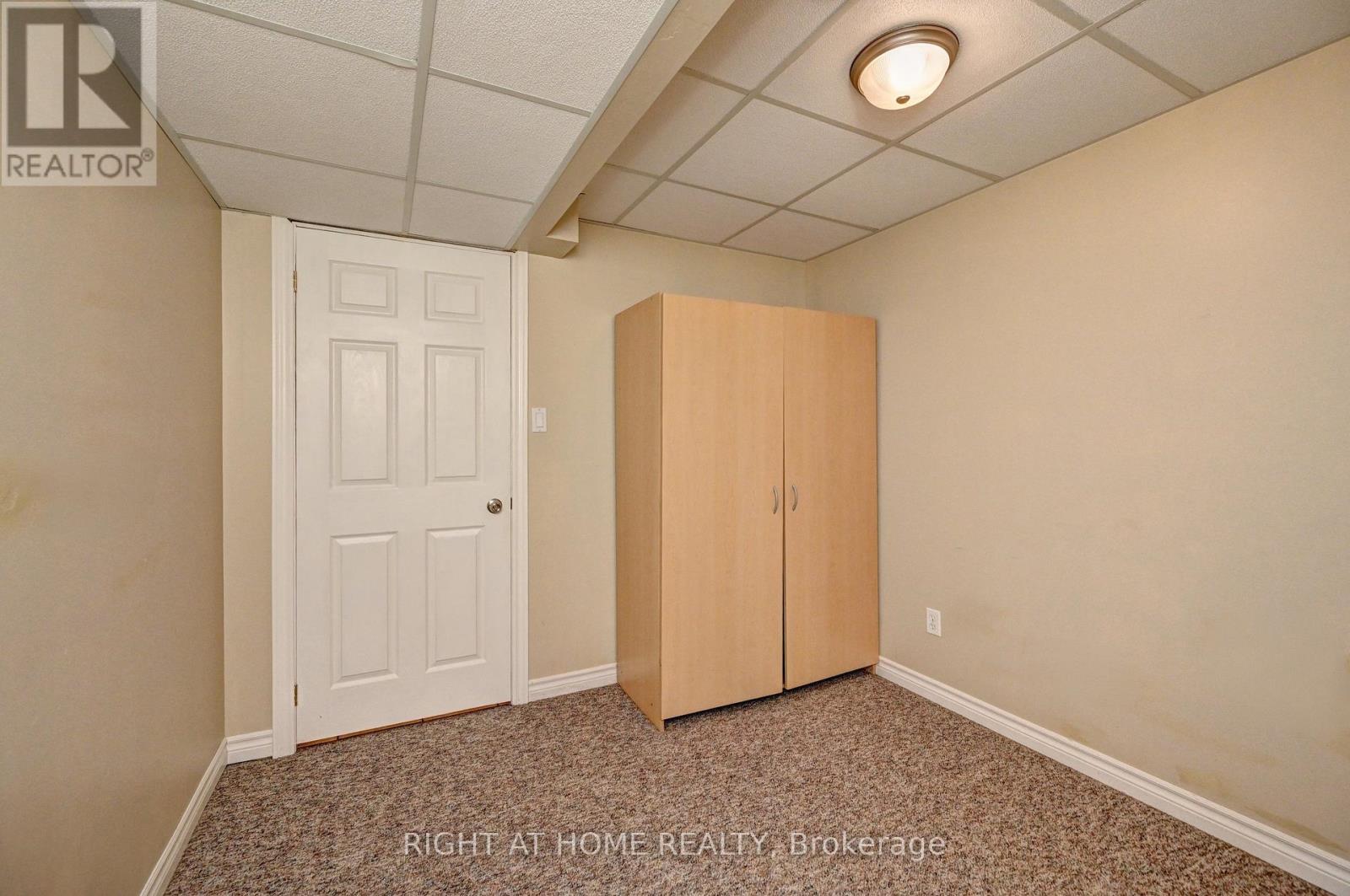 760 PARIS BOULEVARD - Image 41