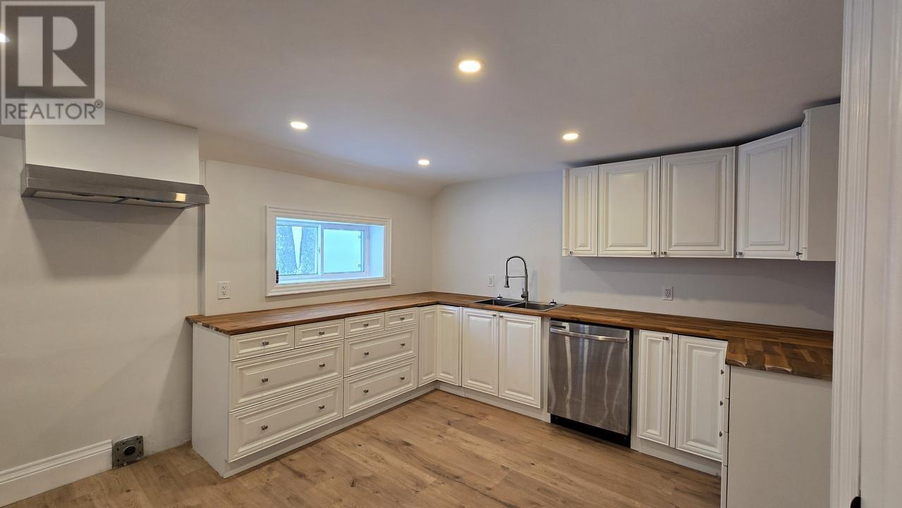 44 Pinder DR - 18