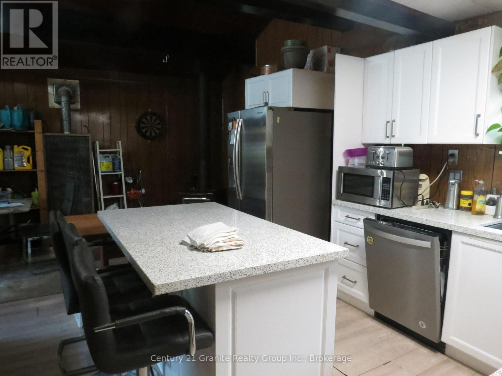 1060 BUTTERCUP DRIVE - 5