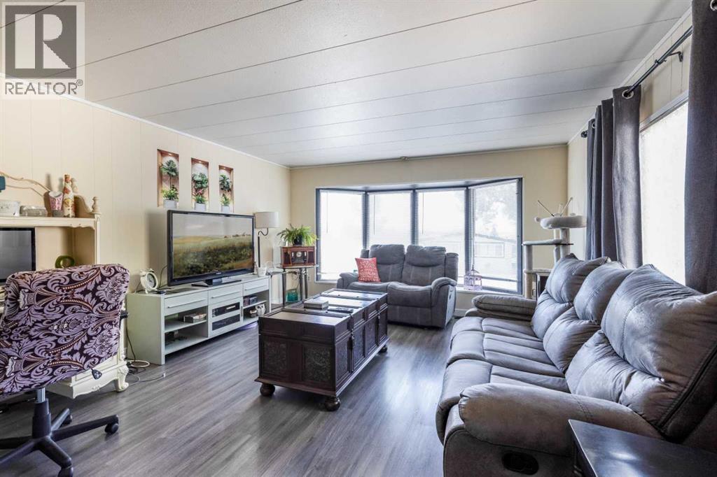 125, 4000 13 Avenue SE - 9