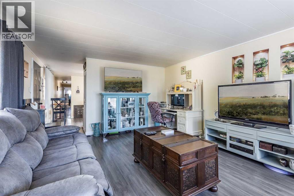 125, 4000 13 Avenue SE - 12
