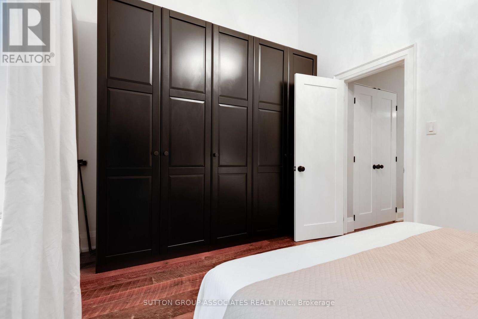 281 ARLINGTON AVENUE - 25