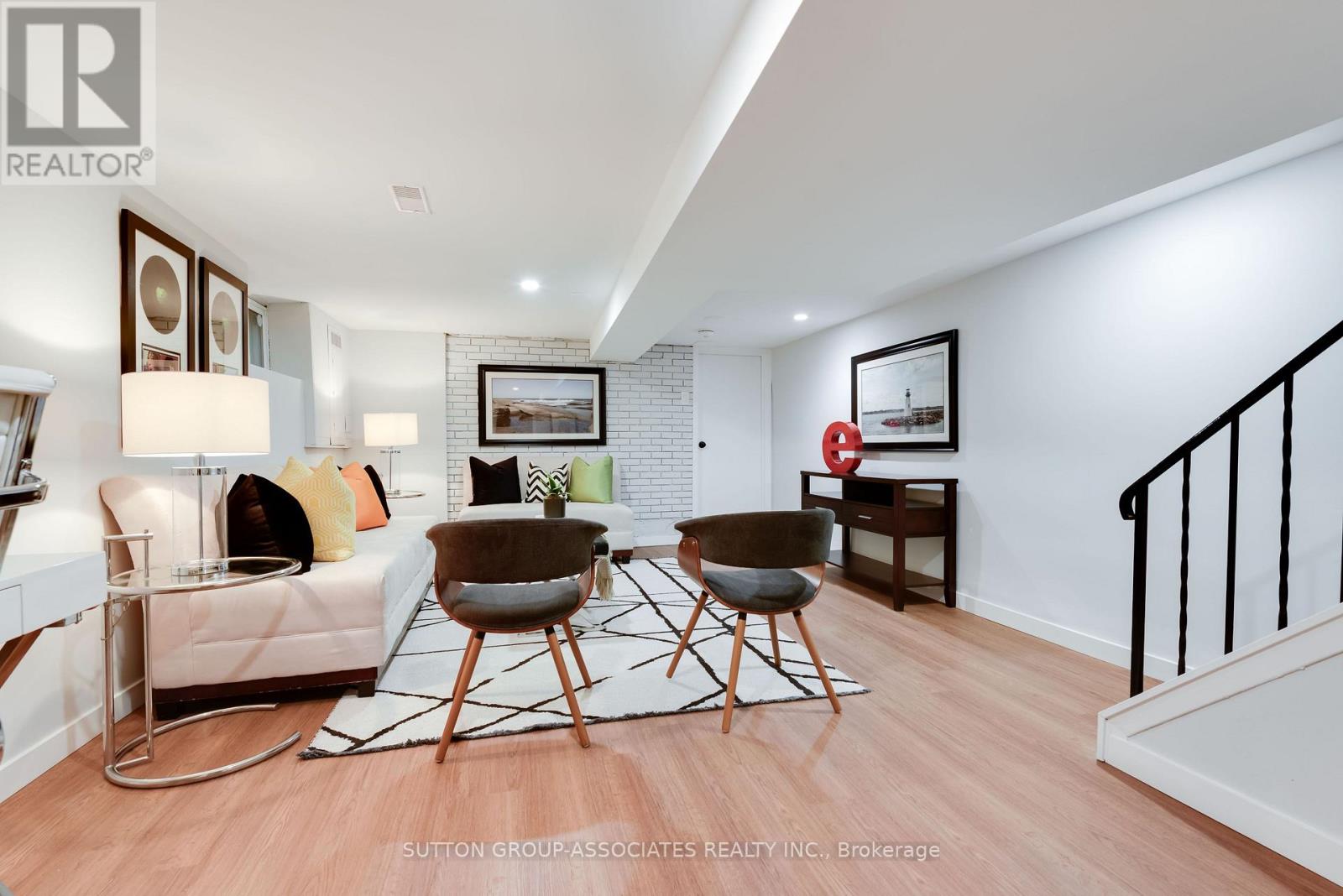 281 ARLINGTON AVENUE - 32