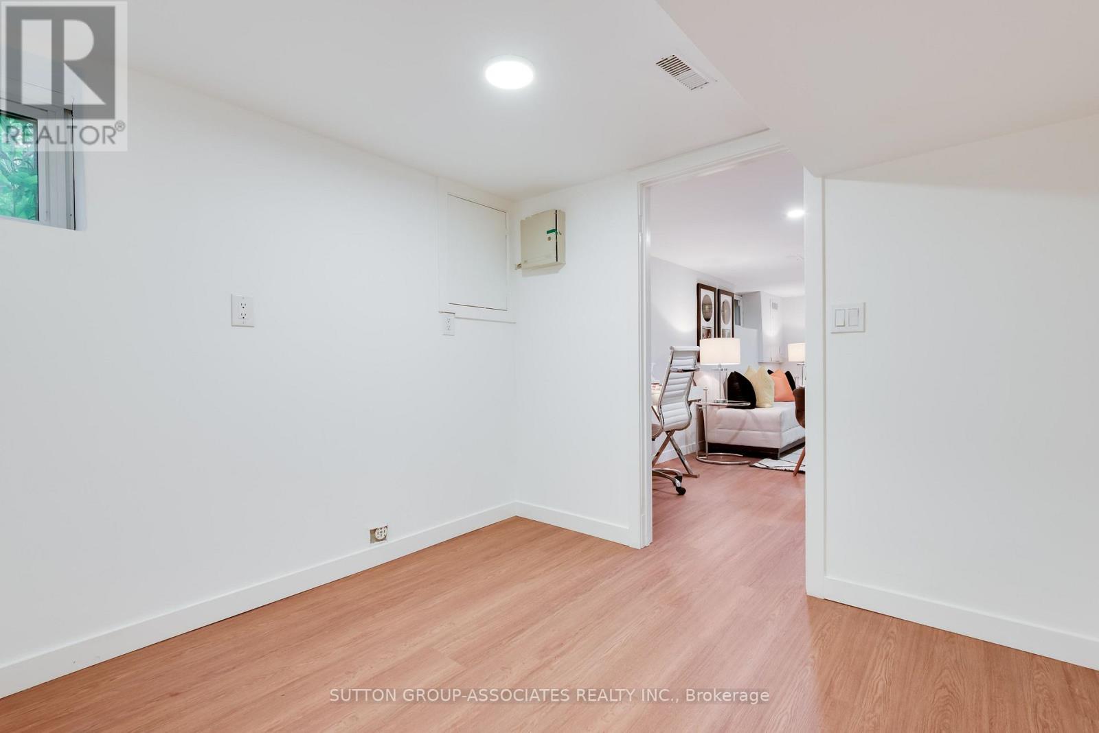 281 ARLINGTON AVENUE - 34