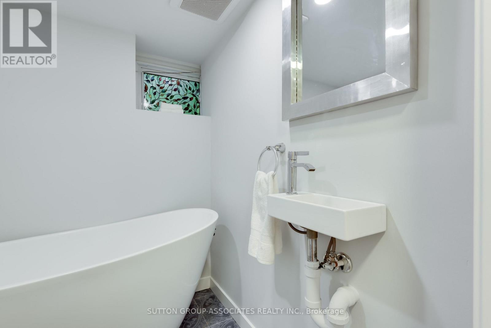 281 ARLINGTON AVENUE - 35