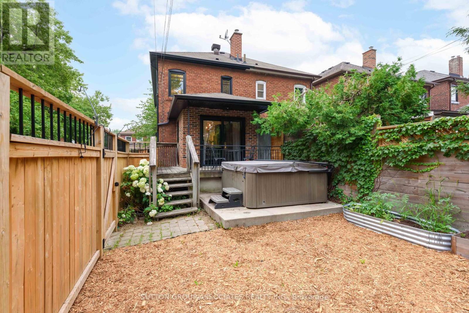 281 ARLINGTON AVENUE - 39
