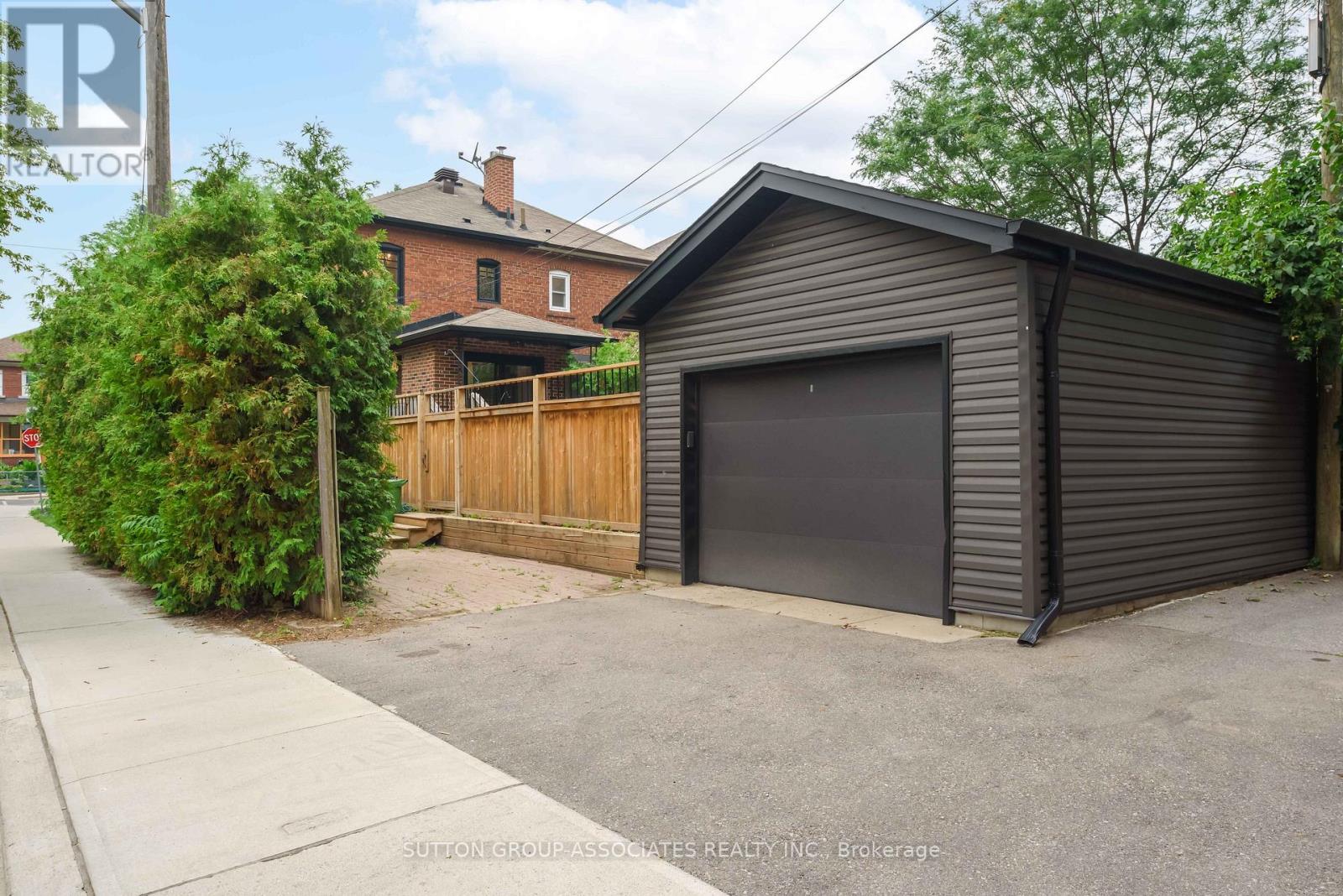 281 ARLINGTON AVENUE - 40
