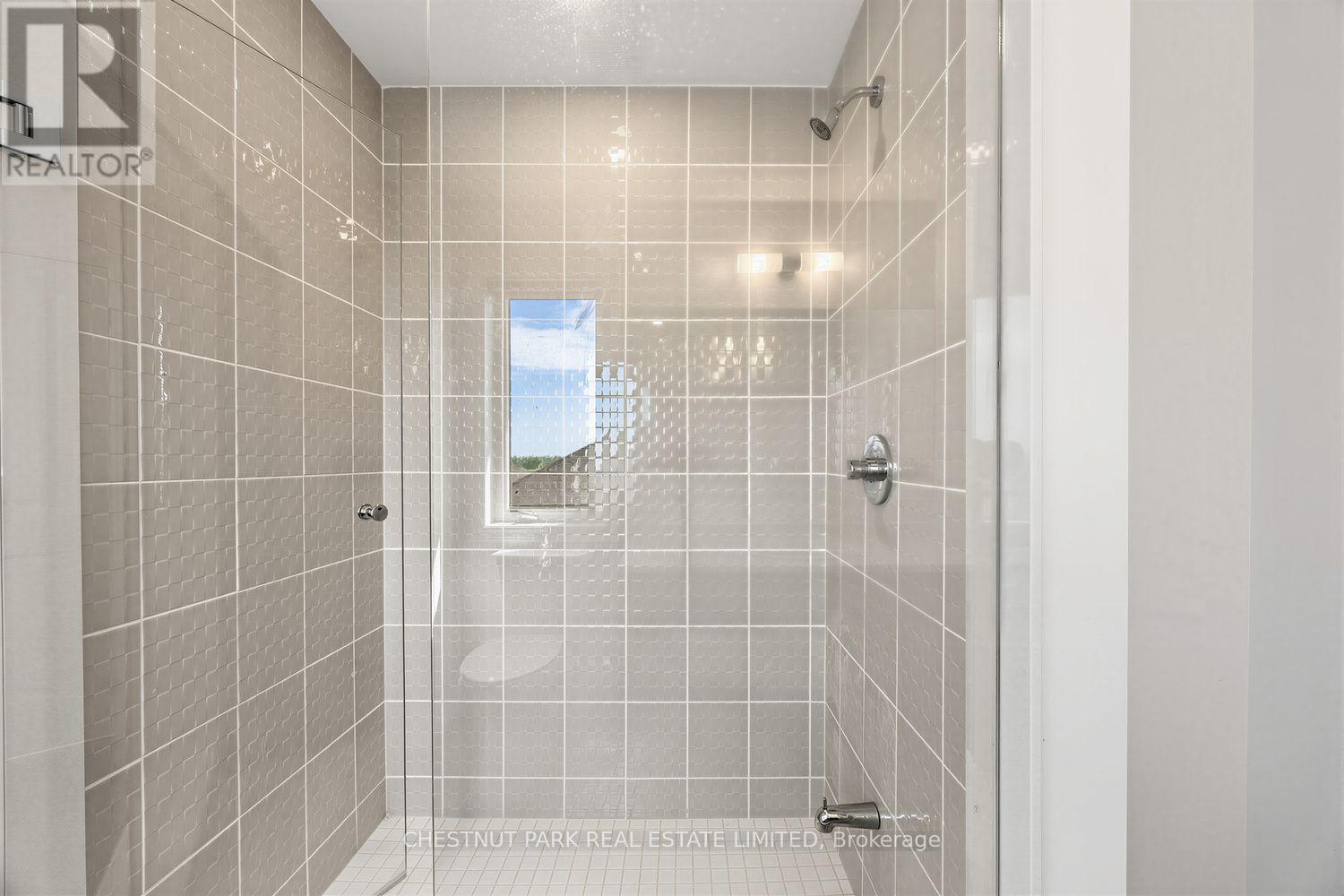 64 DOUET LANE - Image 17