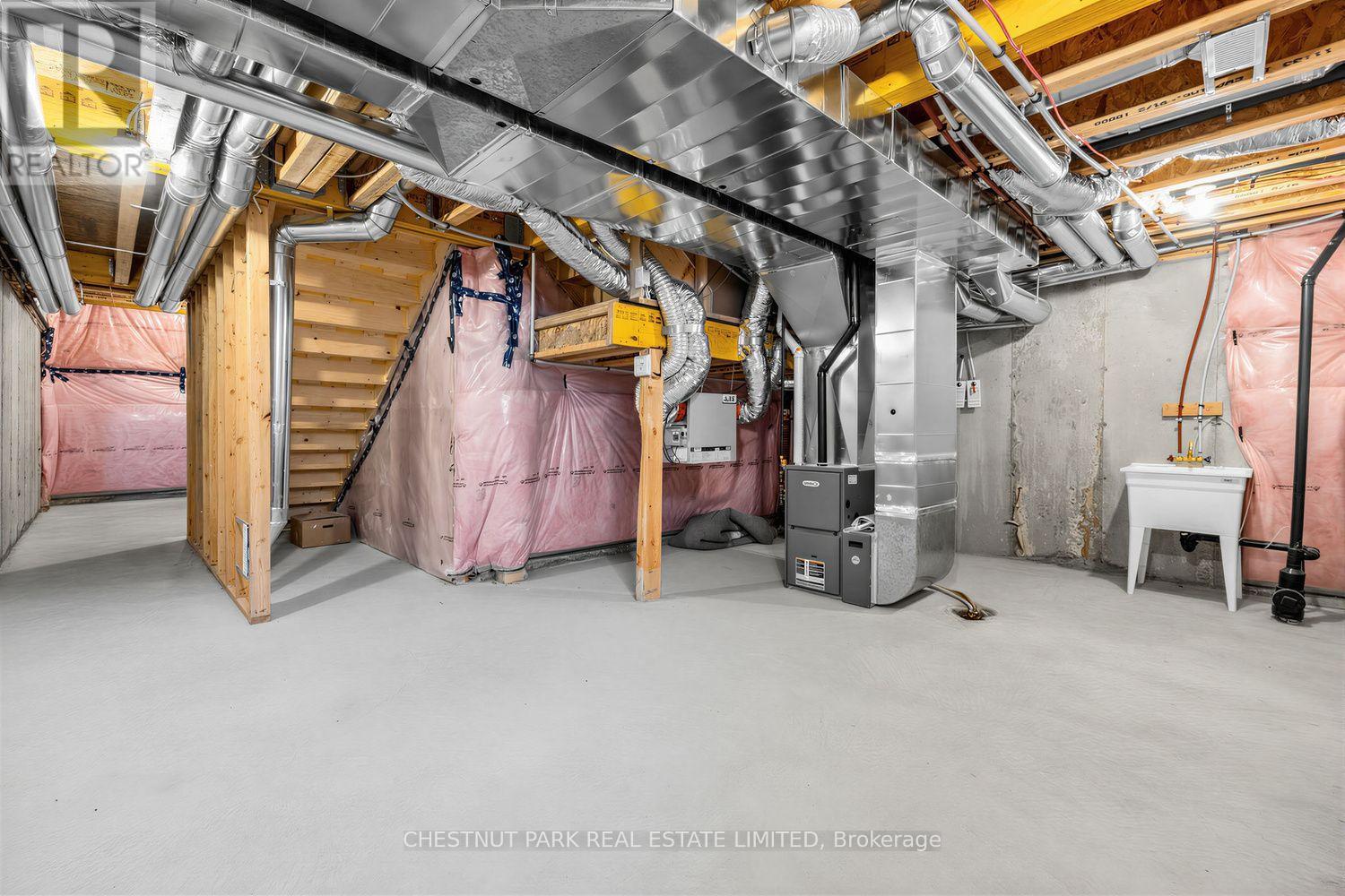 64 DOUET LANE - Image 21