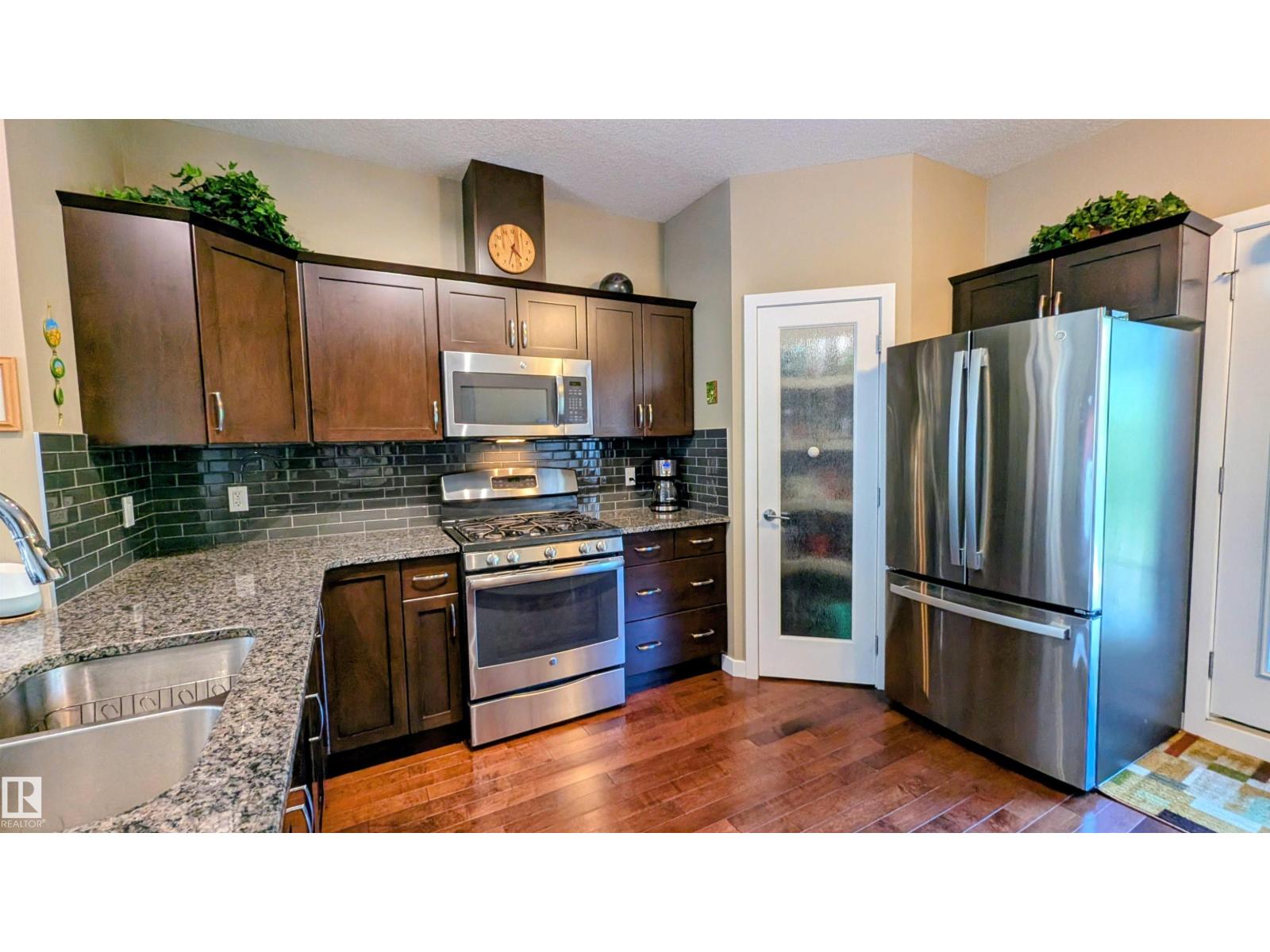 #21 5873 MULLEN PL NW - 10