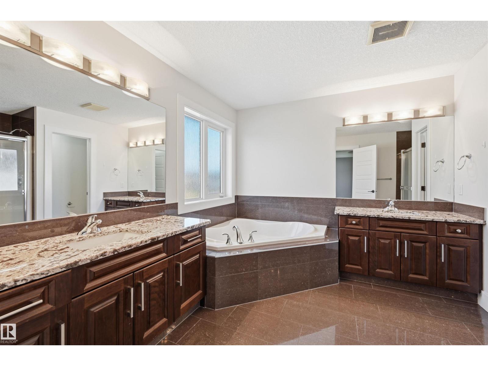 5216 MULLEN CT NW - 43