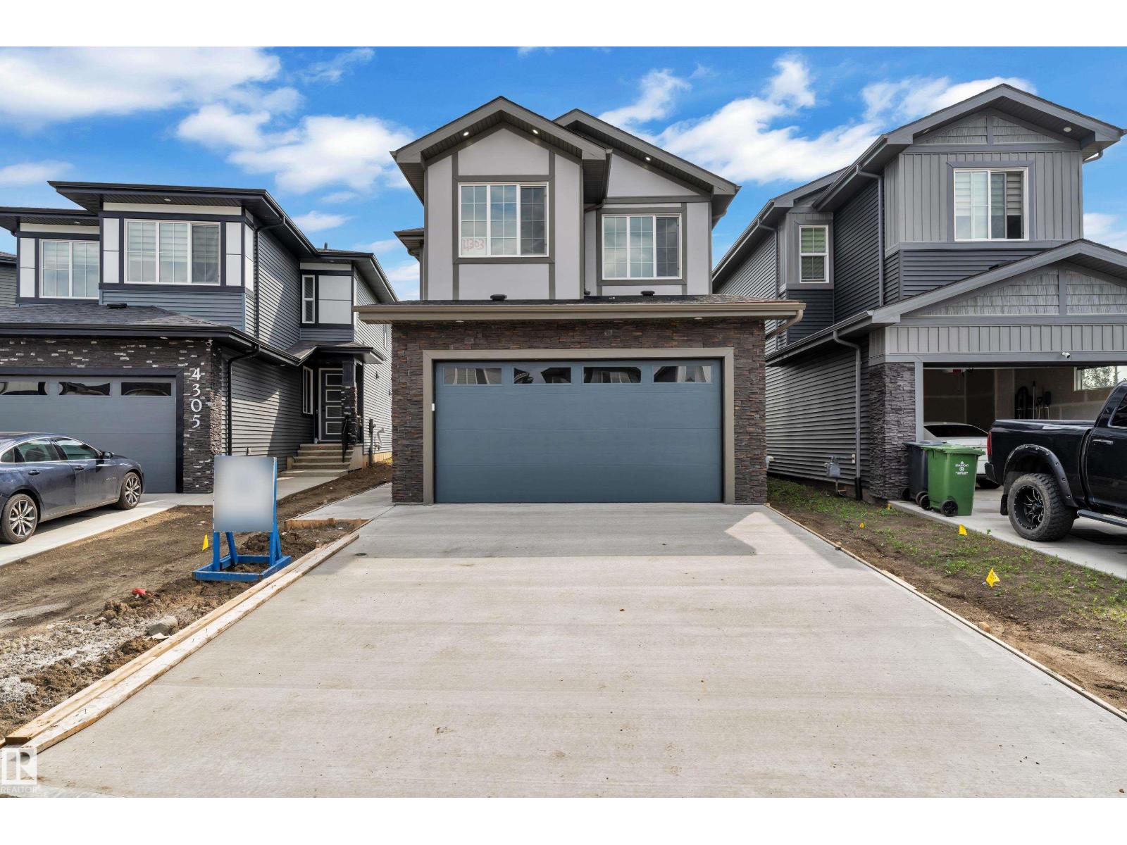 4303 35 ST - 1