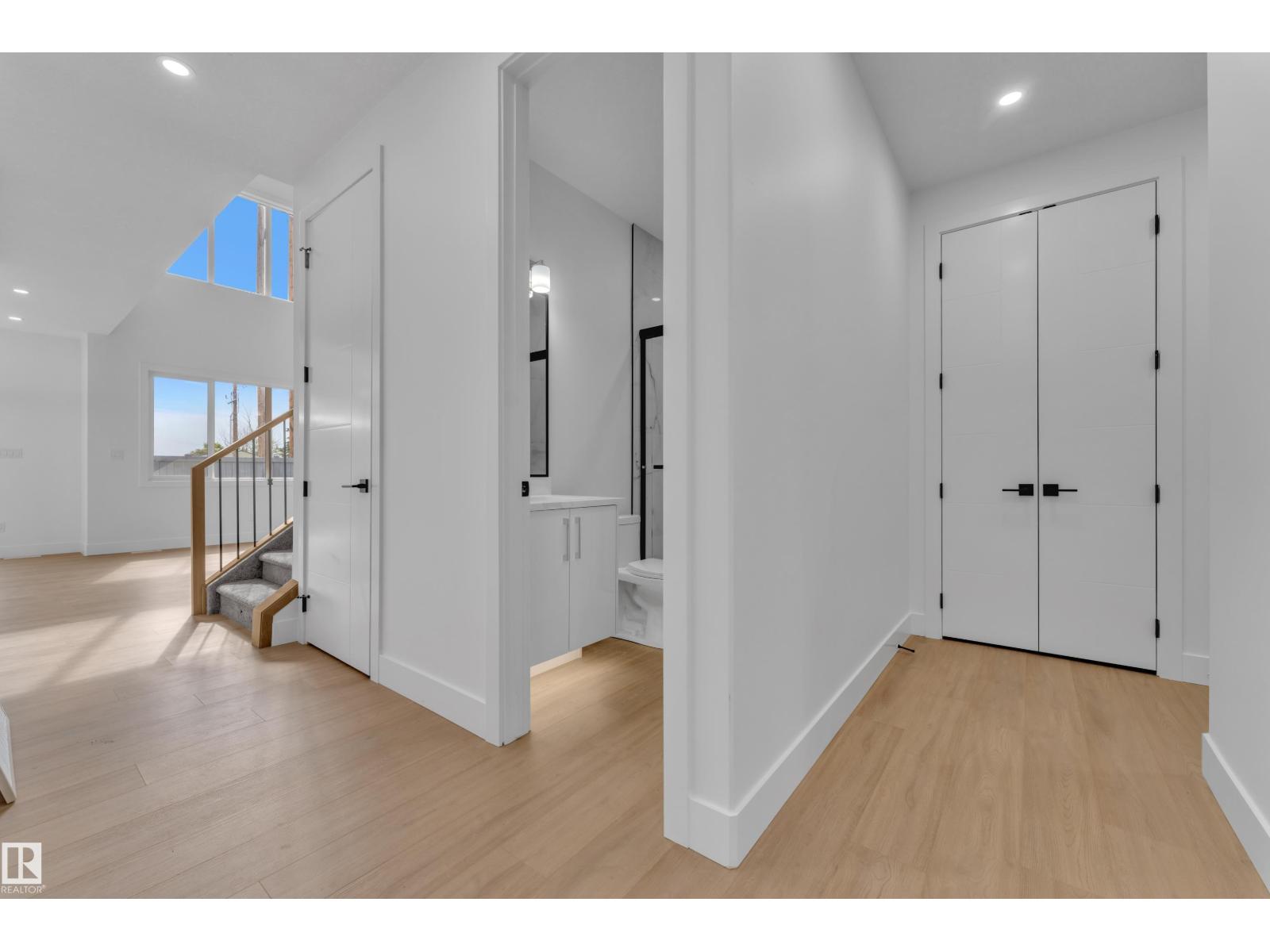 4303 35 ST - 12
