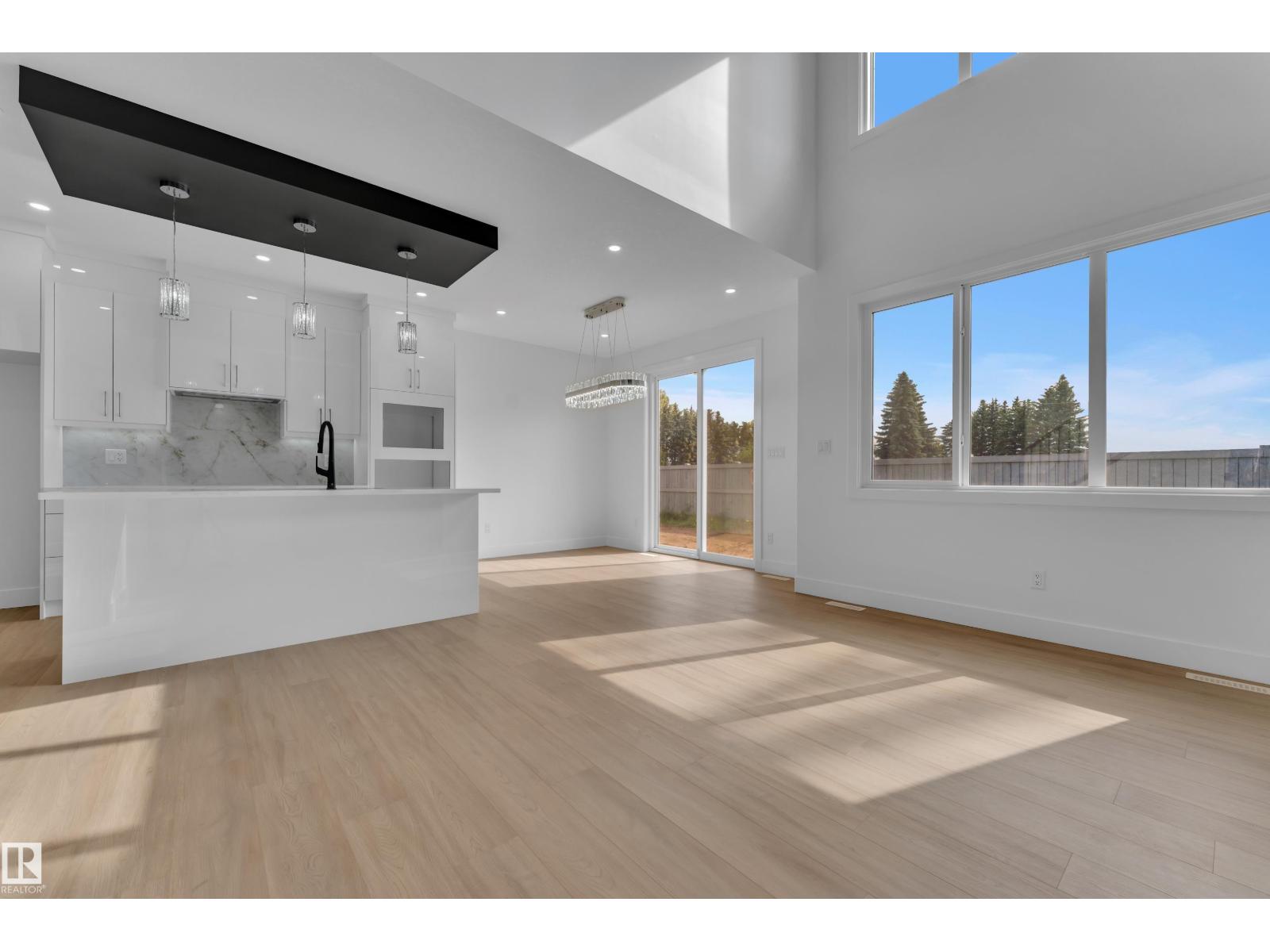 4303 35 ST - 19