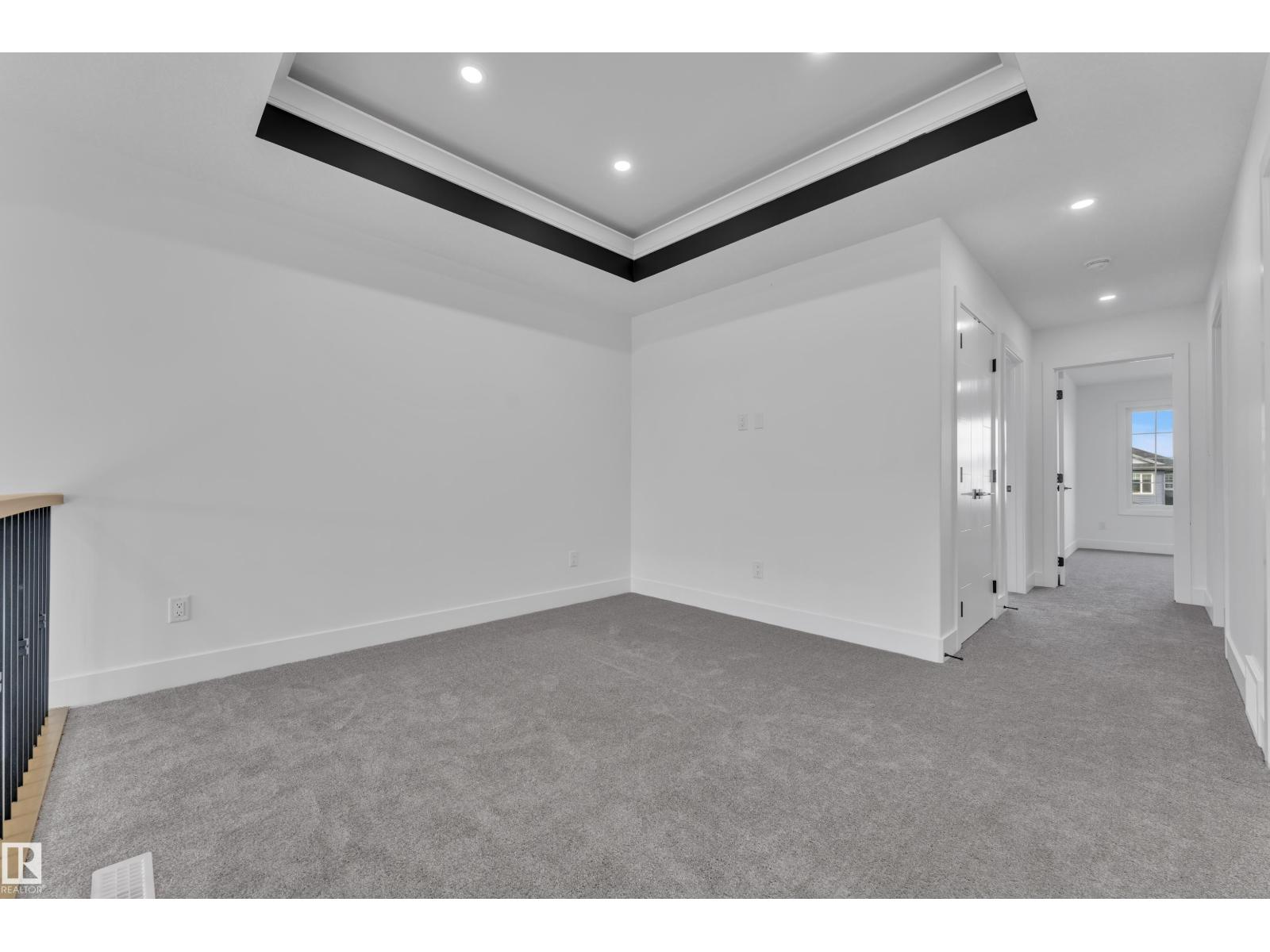 4303 35 ST - 27