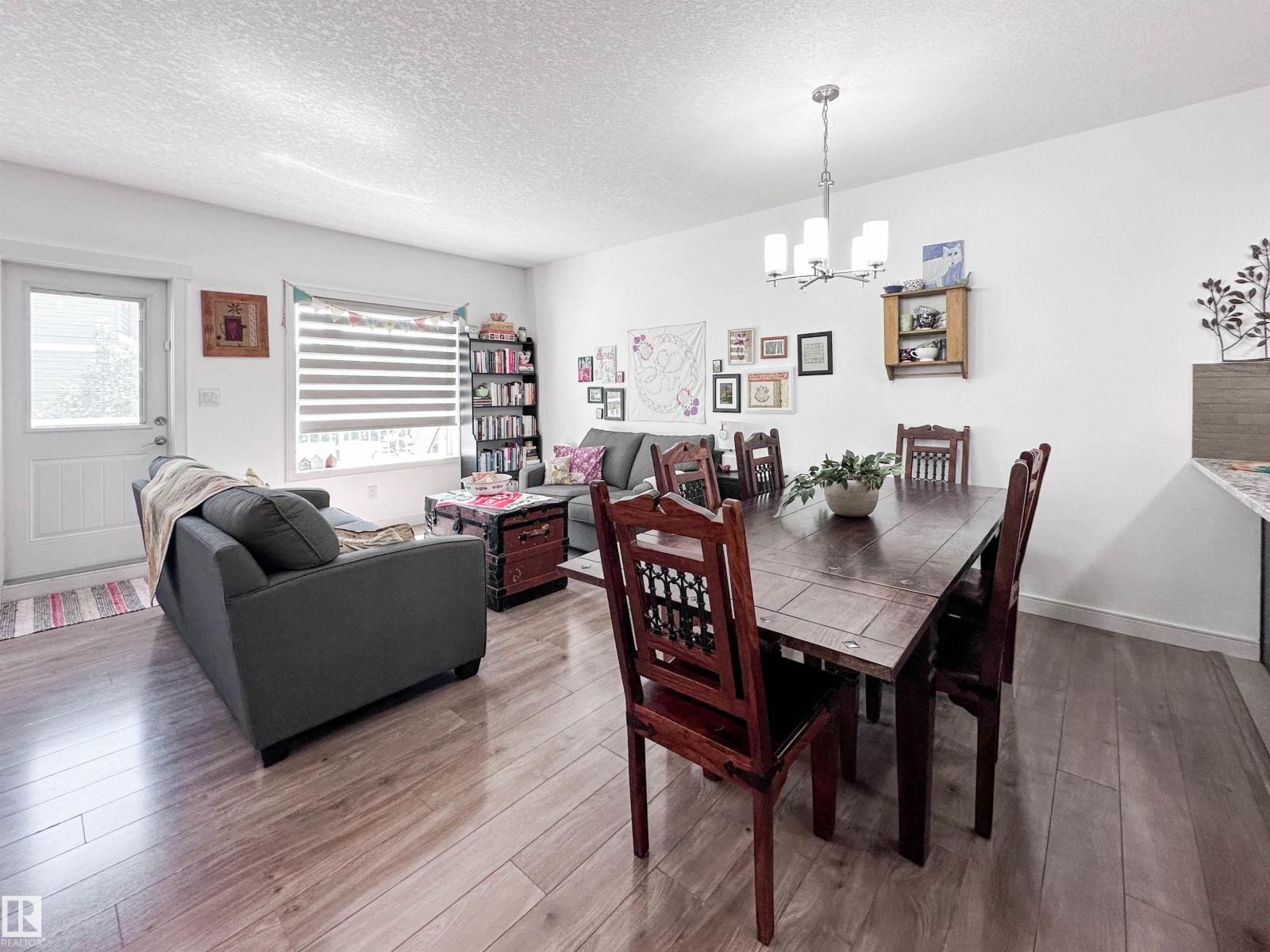 #11 150 EVERITT DR - 16