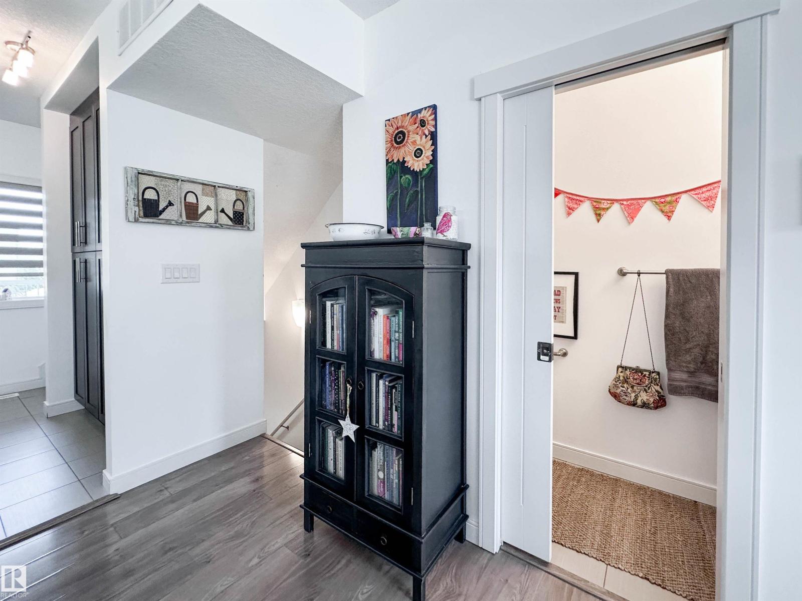 #11 150 EVERITT DR - 24