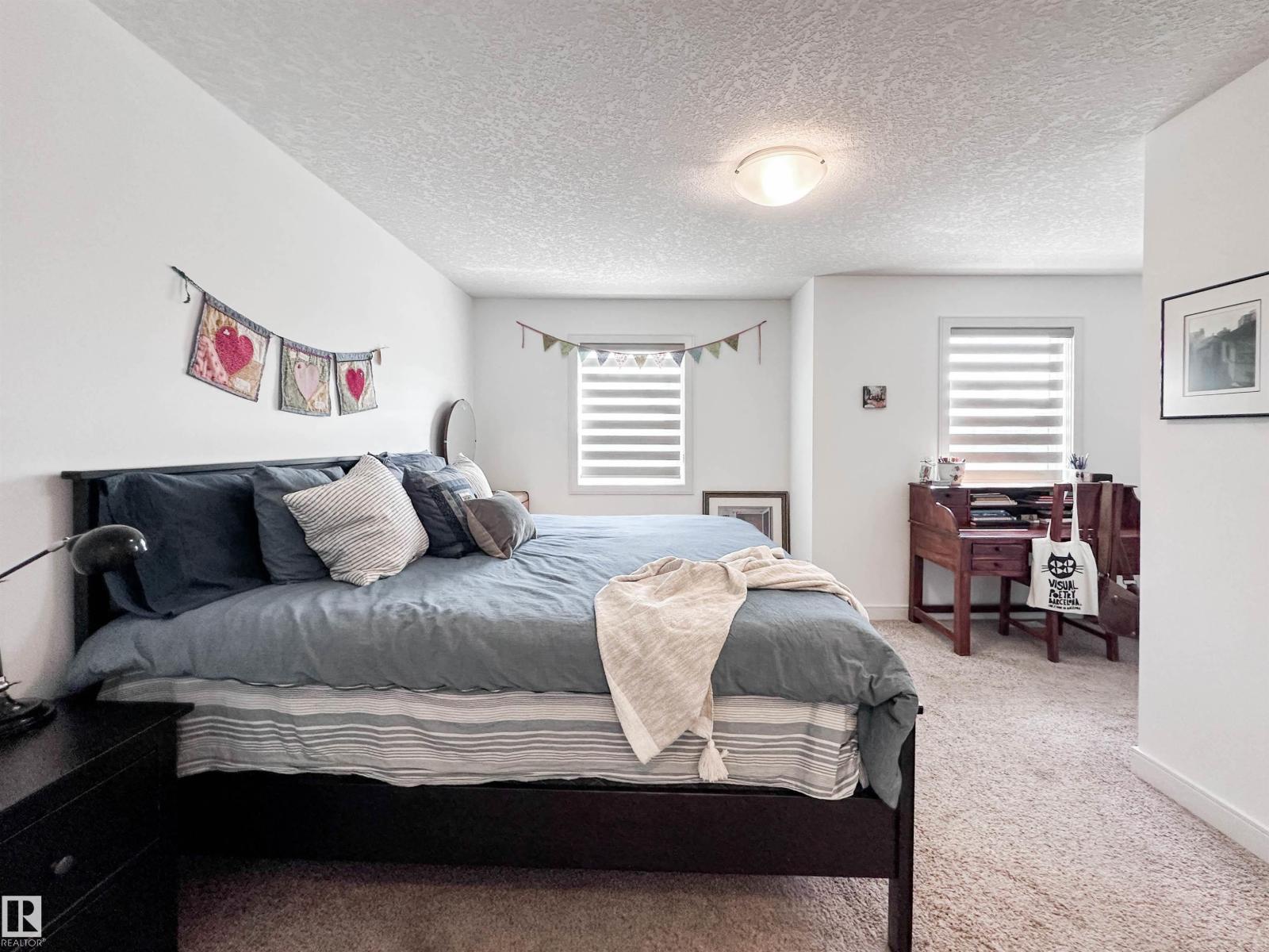 #11 150 EVERITT DR - 27