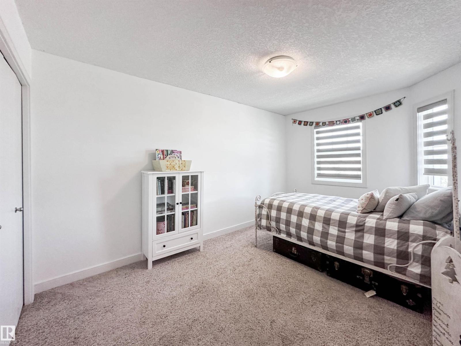 #11 150 EVERITT DR - 35