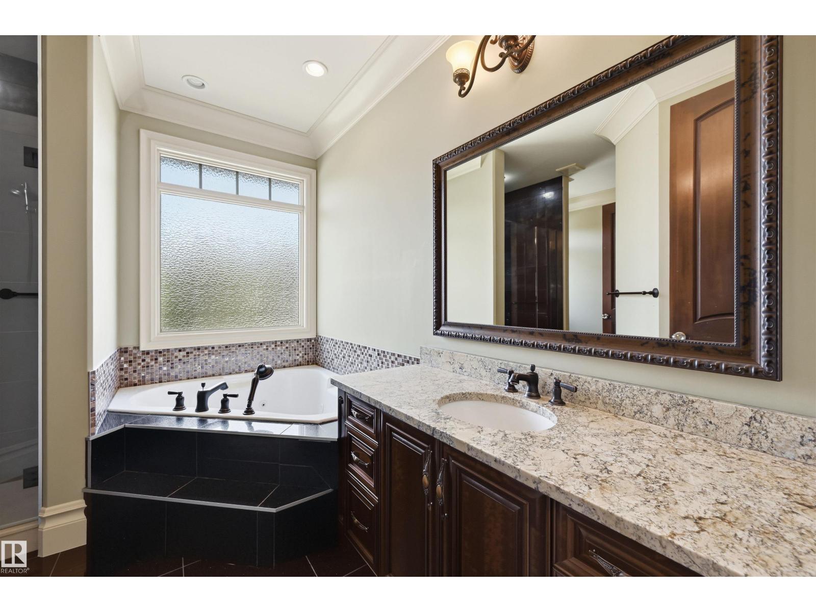 1004 HOLLANDS PT NW - 41
