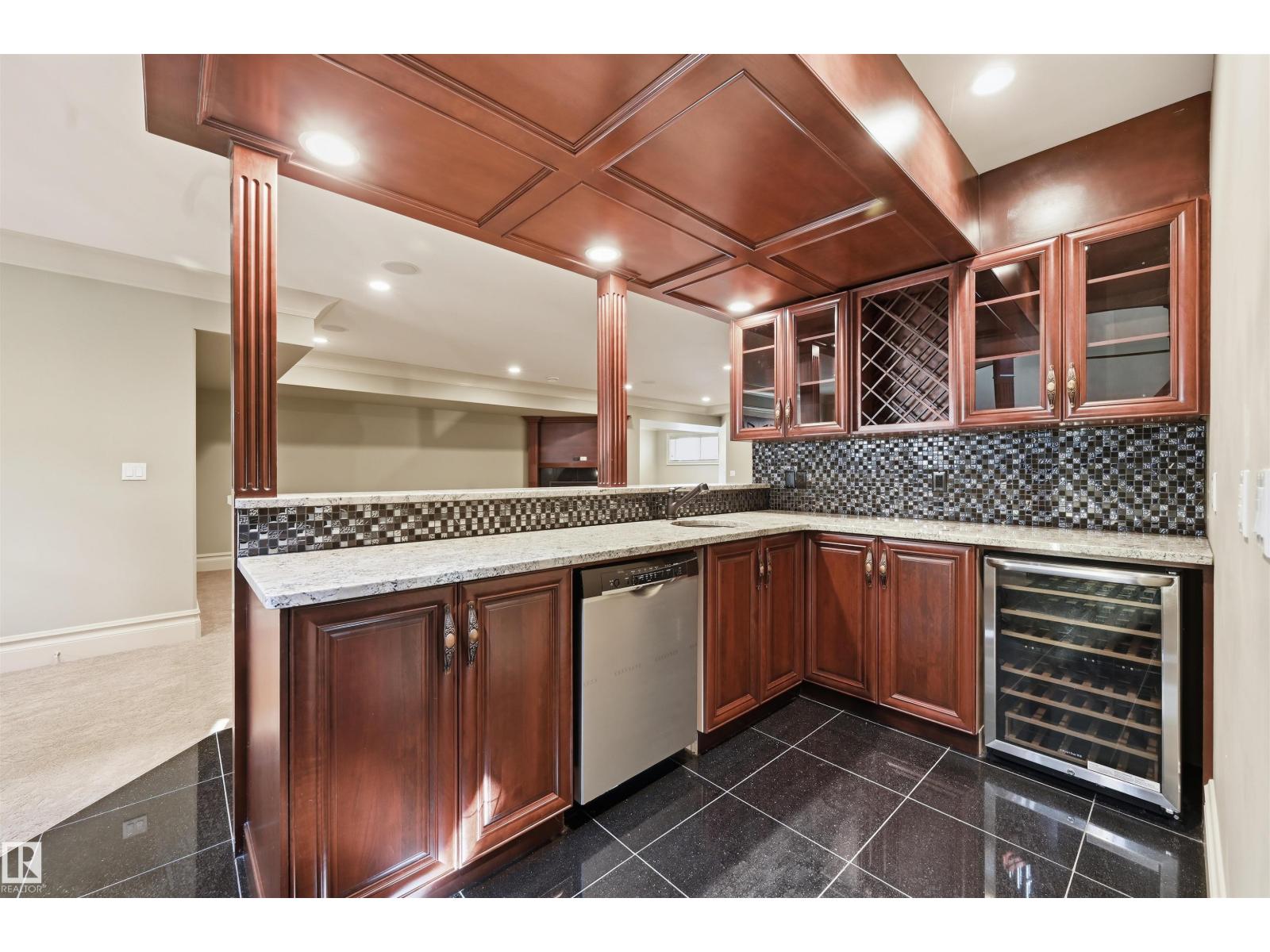 1004 HOLLANDS PT NW - 57