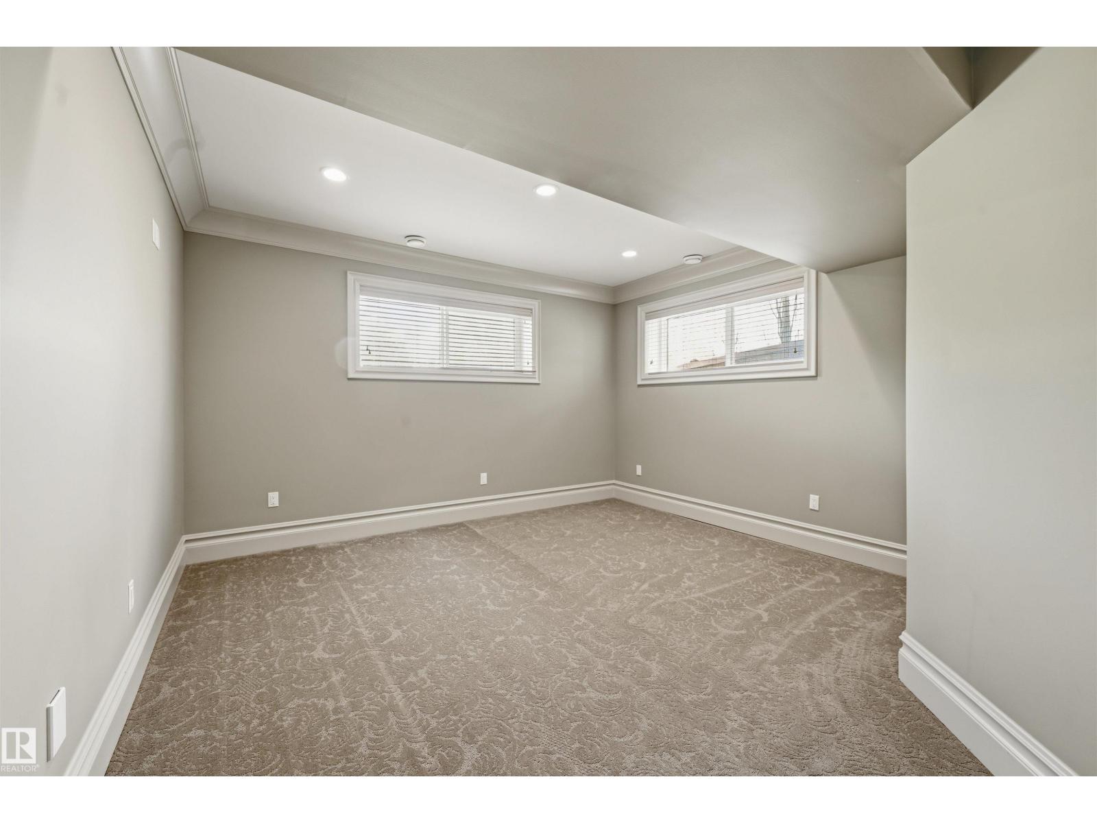 1004 HOLLANDS PT NW - 61