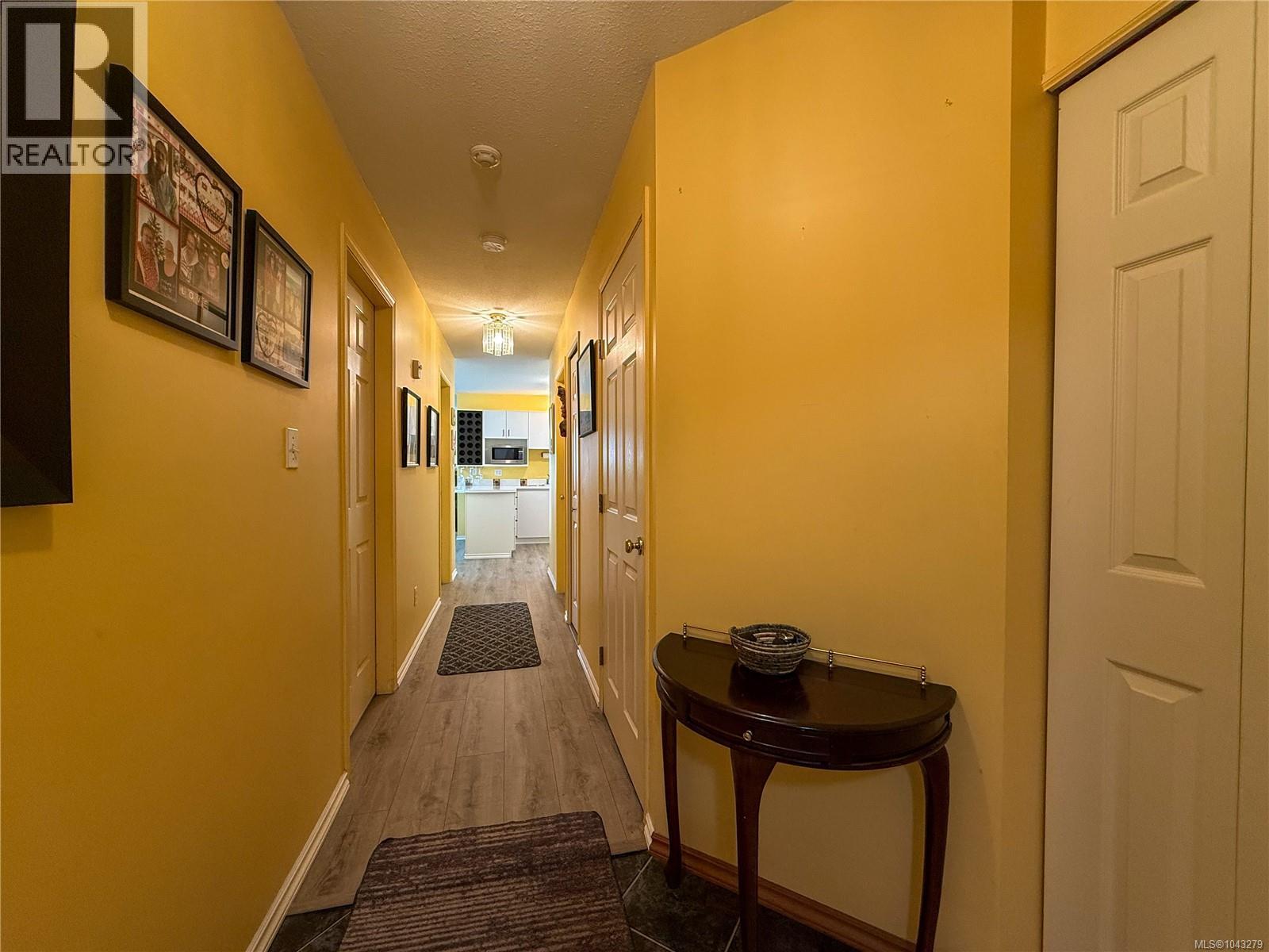 104a 650 Island Hwy S, Campbell River — photo 3