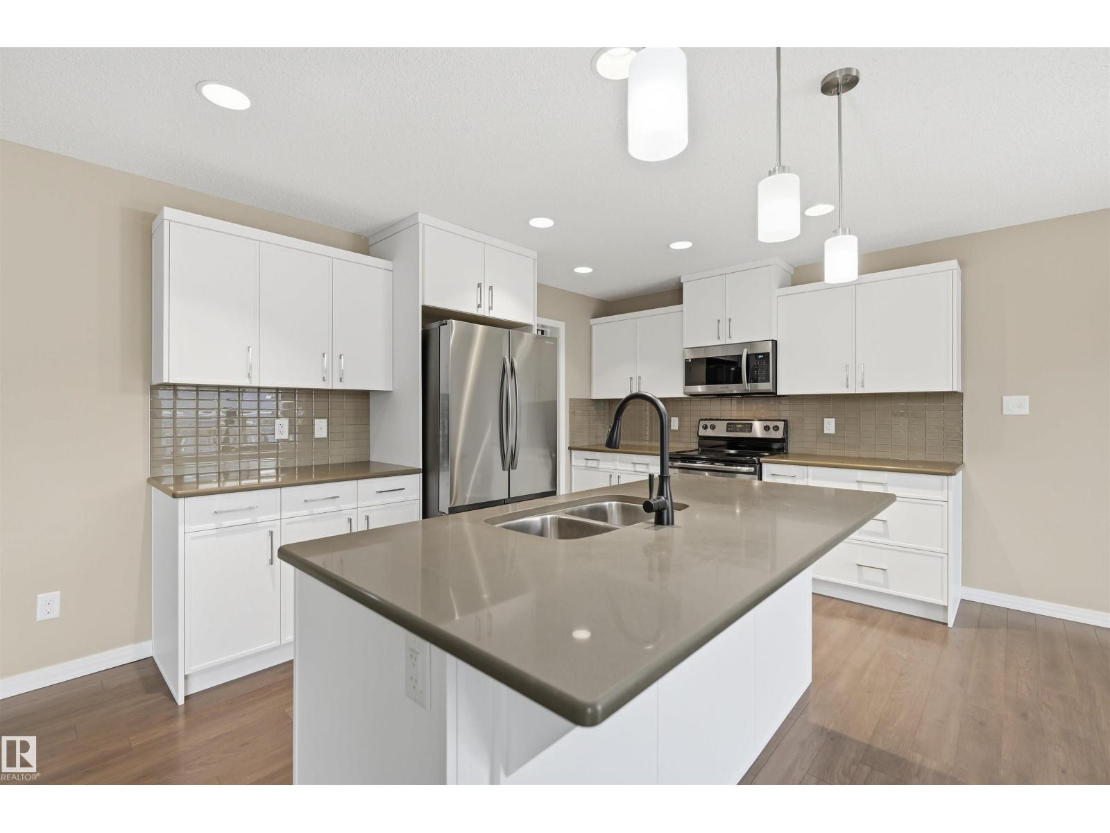 3528 CLAXTON CR SW - 26