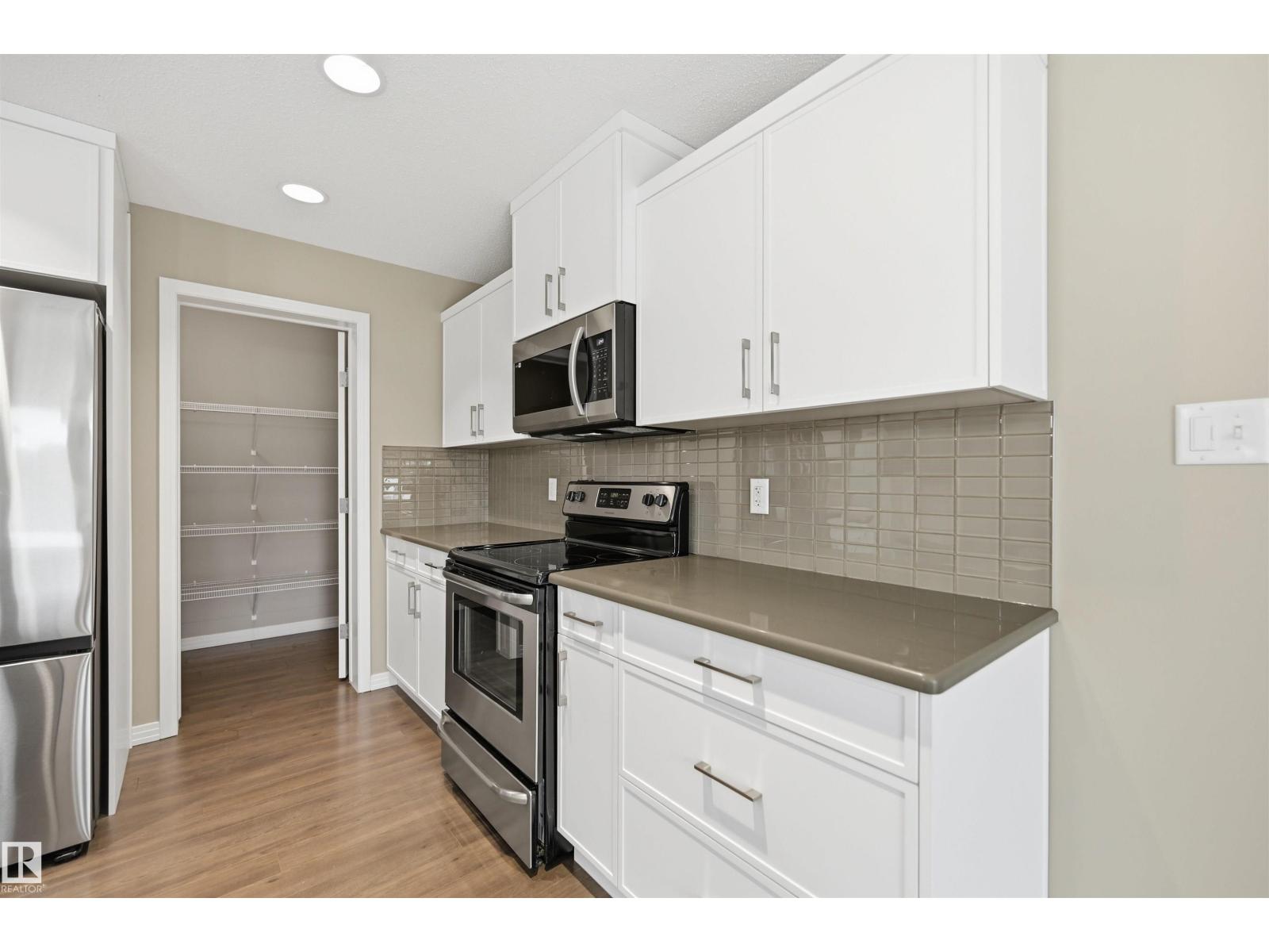 3528 CLAXTON CR SW - 28