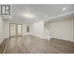 62 Centre Street W, Richmond Hill, ON L4C3P7 Photo 9