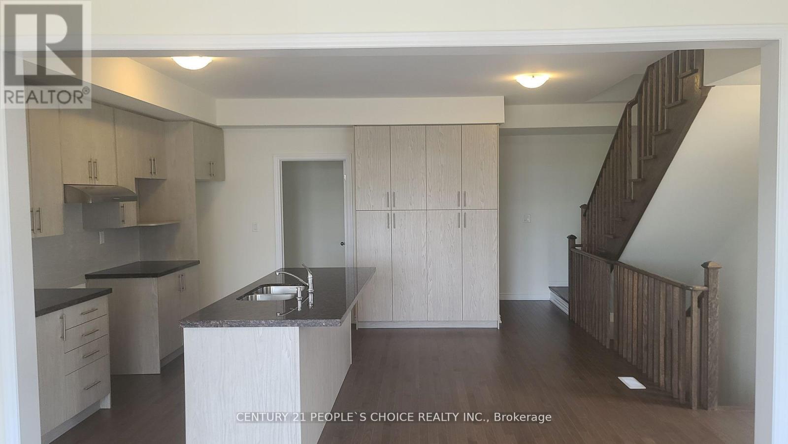 161 BLICK CRESCENT - 3