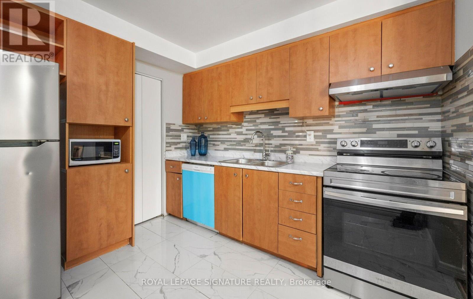 #28 6777 FORMENTERA AVENUE - 16