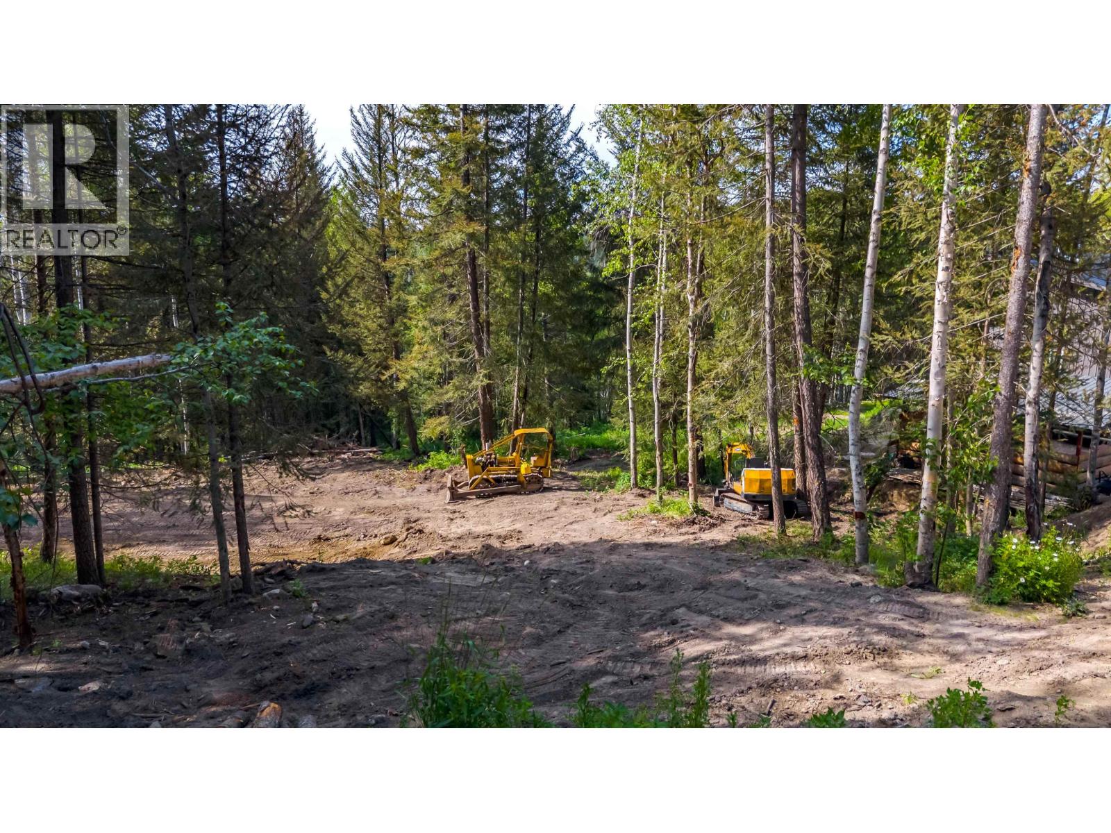 6282 HILLSIDE DRIVE - Image 29