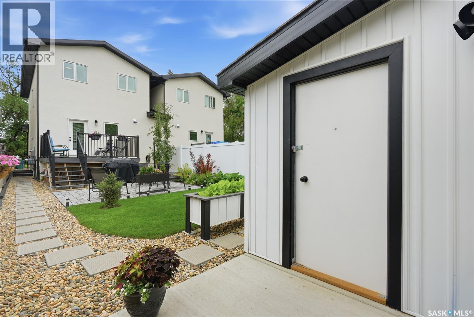 414A 109th STREET W - 41