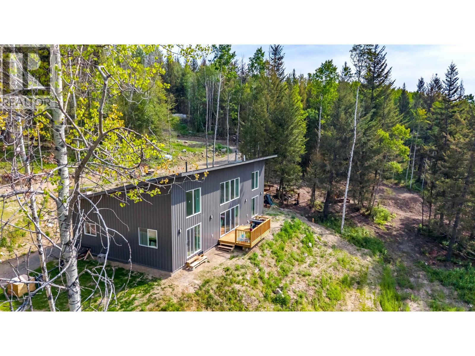 6282 HILLSIDE DRIVE - Image 3