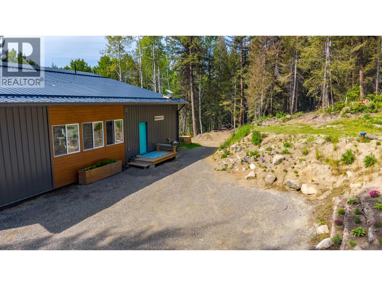 6282 HILLSIDE DRIVE - 4